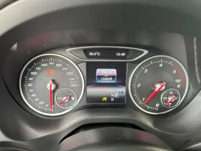 Mercedes-Benz A 180 2017 - 18900 EUR, 134826 km - 134826km - foto 15 de 30