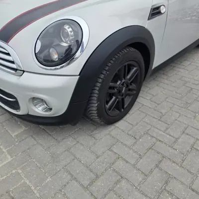 MINI 3 Portas 2011 - 11850 EUR, 158400 km - AUTO.MOTO.pt - 158400km - foto 9 de 24