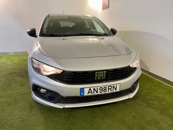 Fiat Tipo Station Wagon 2022 - 12750 EUR, 71000 km - AUTO.MOTO.pt - 71000km - foto 5 de 28