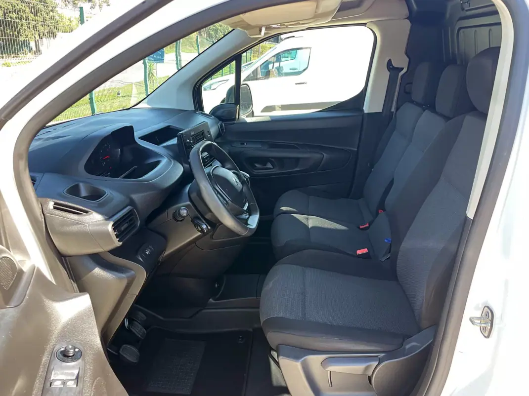Peugeot Partner 2021 - 11400 EUR, 148000 km - 148000km - foto 22 de 32