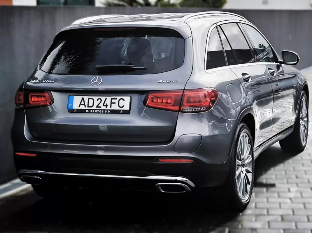 Mercedes-Benz GLC 300 2020 - 36950 EUR, 97454 km - AUTO.MOTO.pt - 97454km - foto 15 de 42