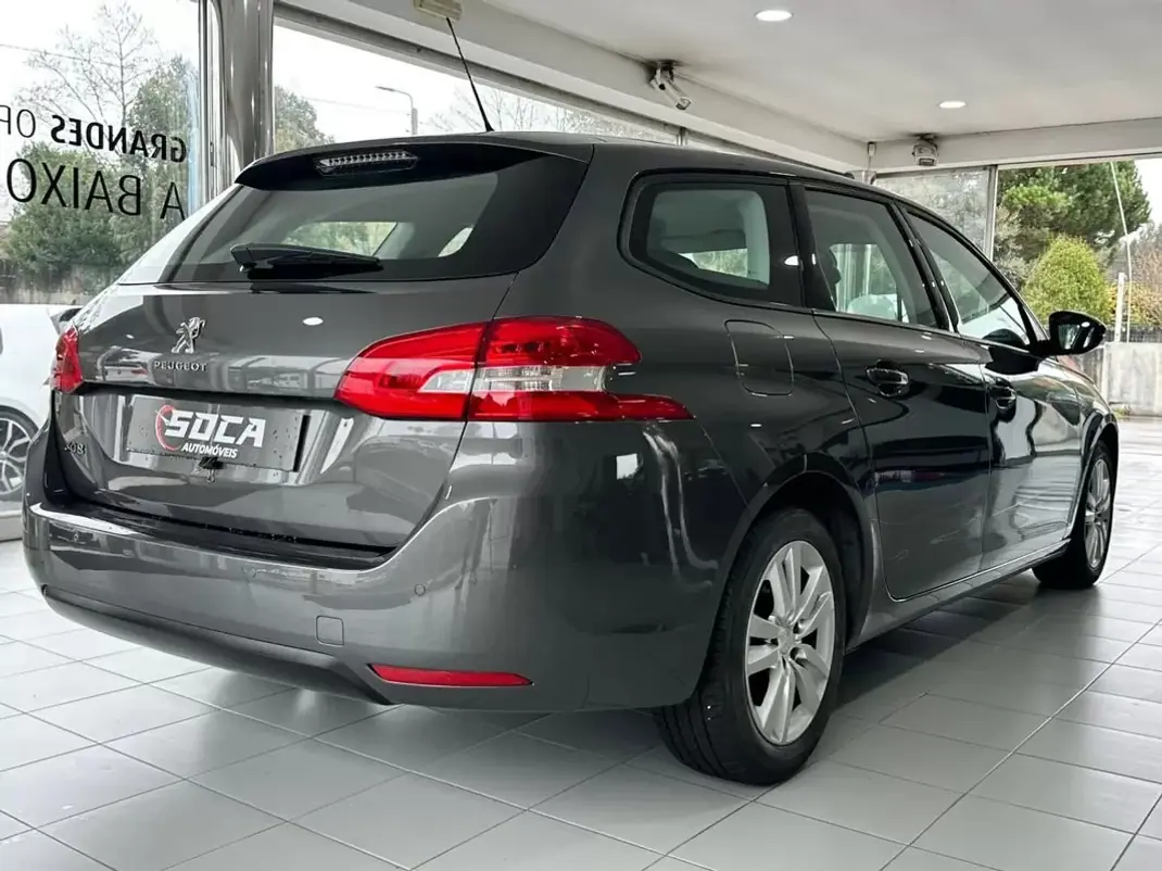Peugeot 308 SW 2018 - 12990 EUR, 153000 km - 153000km - foto 5 de 29