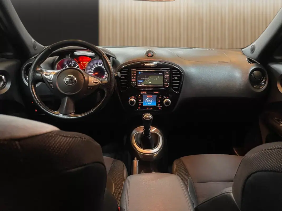 Nissan Juke 2018 - 13950 EUR, 106635 km - 106635km - foto 7 de 20