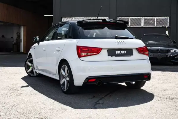 Audi A1 Sportback 2014 - 12999 EUR, 166122 km - AUTO.MOTO.pt - 166122km - foto 3 de 25
