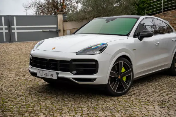 Porsche Cayenne Coupé 2022 - 108888 EUR, 92000 km - AUTO.MOTO.pt - 92000km - foto 7 de 65