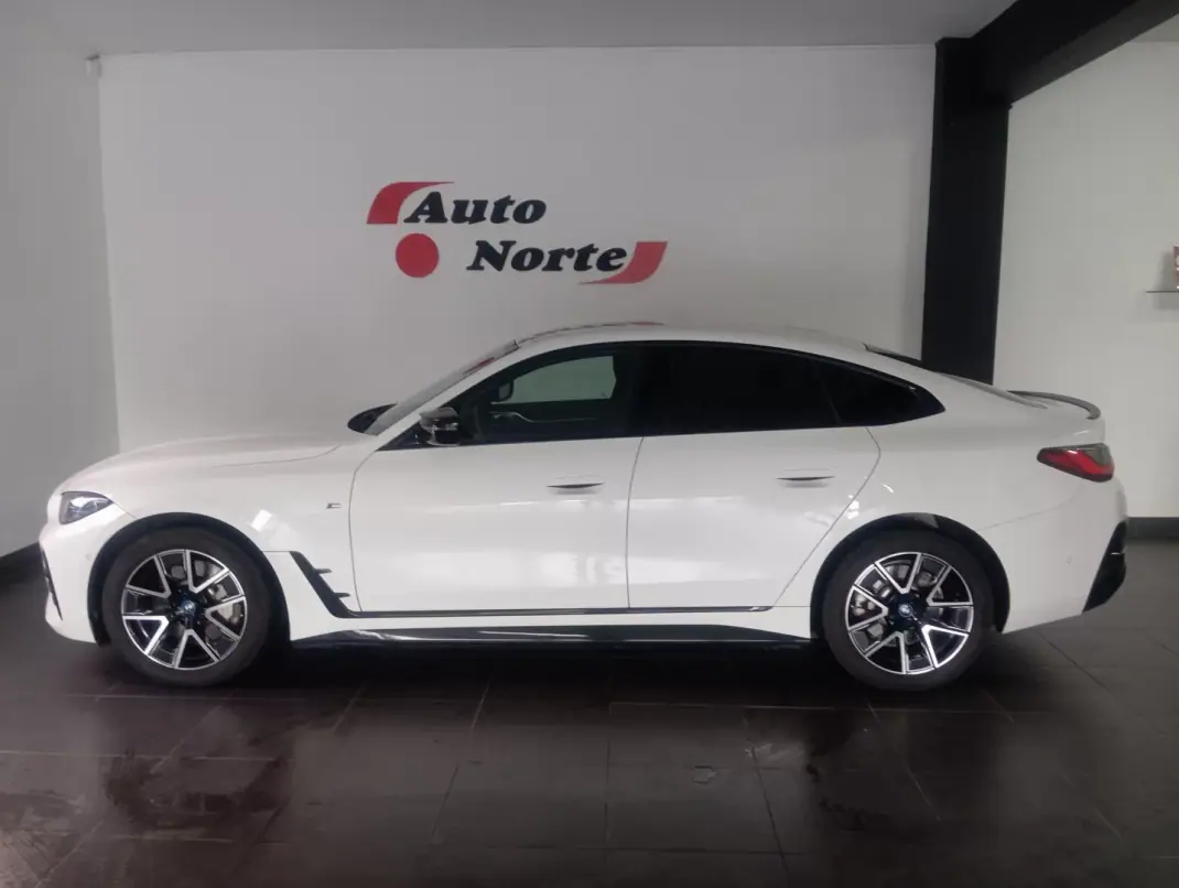 BMW i4 2023 - 39500 EUR, 33000 km - AUTO.MOTO.pt - 33000km - foto 2 de 29