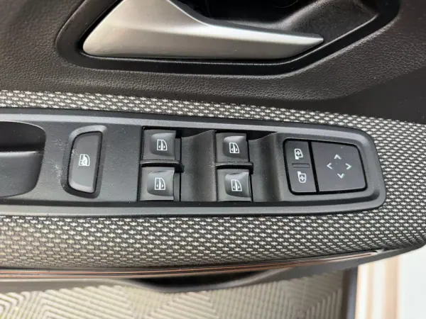 Dacia Sandero 2023 - 12900 EUR, 172187 km - AUTO.MOTO.pt - 172187km - foto 7 de 16