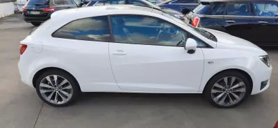 SEAT Ibiza 2017 - 13500 EUR, 90316 km - AUTO.MOTO.pt - 90316km - foto 3 de 9