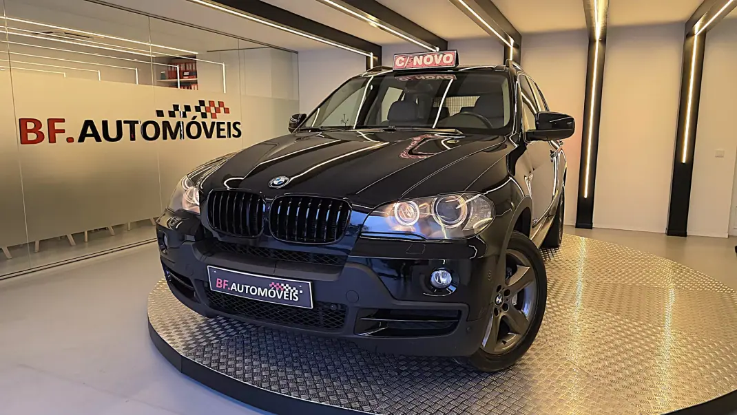 BMW X5 2008 - 14900 EUR, 273516 km - AUTO.MOTO.pt - 273516km - foto 1 de 51