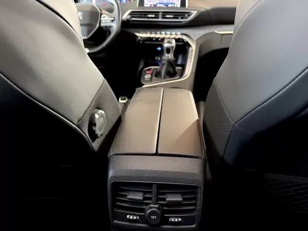 Peugeot 3008 2017 - 18500 EUR, 155000 km - AUTO.MOTO.pt - 155000km - foto 64 de 112