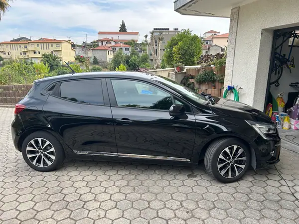 Renault Clio 2020 - 13500 EUR, 89140 km - AUTO.MOTO.pt - 89140km - foto 6 de 15