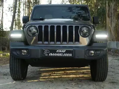 Jeep Wrangler Unlimited 2019 - 62900 EUR, 123841 km - AUTO.MOTO.pt - 123841km - foto 5 de 15