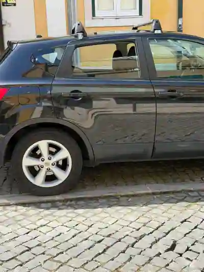 Nissan Qashqai 2008 - 5900 EUR, 217 km - AUTO.MOTO.pt - 217km - foto 4 de 5