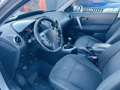 Nissan Qashqai 2008 - 8950 EUR, 222875 km - AUTO.MOTO.pt - 222875km - foto 8 de 12