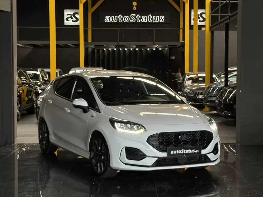 Ford Fiesta 2022 - 14990 EUR, 90159 km - AUTO.MOTO.pt - 90159km - foto 1 de 34