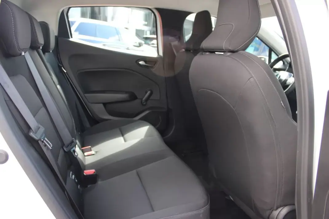 Renault Clio 2021 - 11750 EUR, 108978 km - 108978km - foto 5 de 18