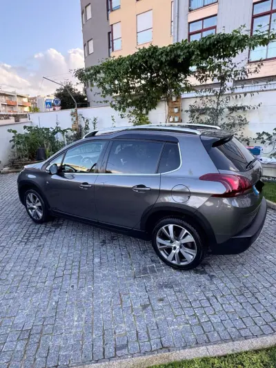 Peugeot 2008 2019 - 13900 EUR, 126000 km - AUTO.MOTO.pt - 126000km - foto 6 de 20