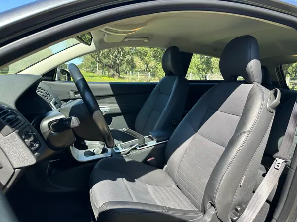 Volvo C30 2010 - 6500 EUR, 218000 km - AUTO.MOTO.pt - 218000km - foto 4 de 8