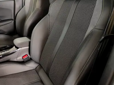 Peugeot 2008 2020 - 15990 EUR, 67000 km - AUTO.MOTO.pt - 67000km - foto 30 de 61