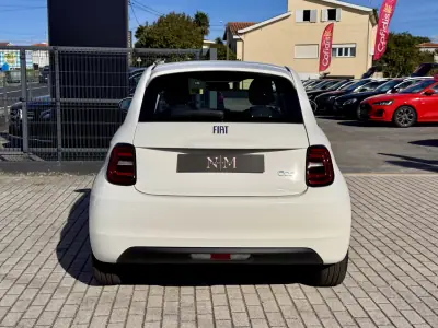 Fiat 500e 2023 — photo 4 of 20