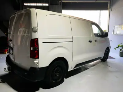 Opel Vivaro 2021 - 17000 EUR, 188500 km - AUTO.MOTO.pt - 188500km - foto 5 de 30