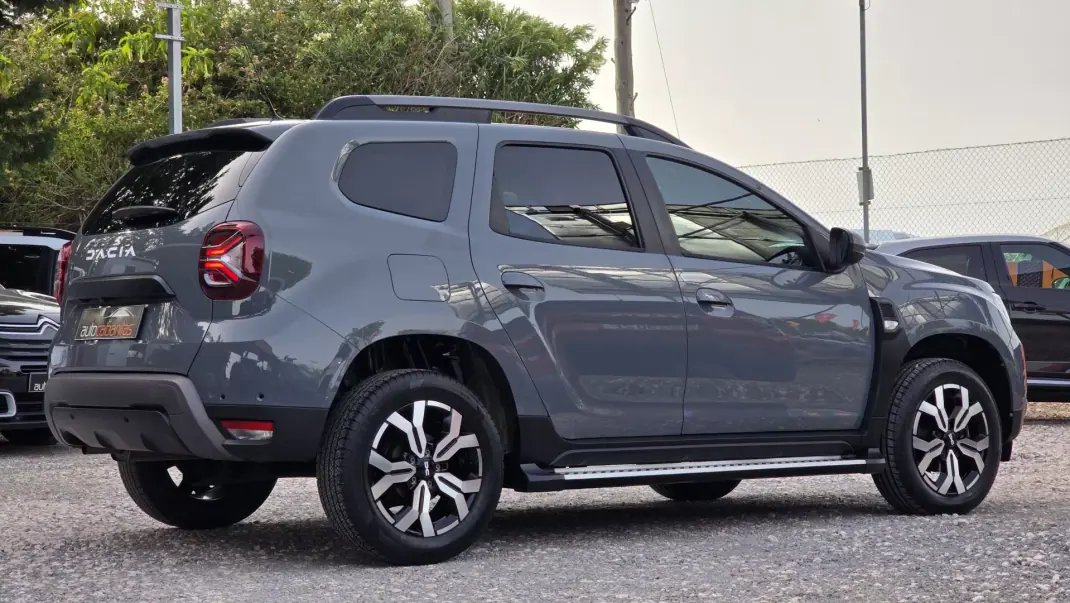 Dacia Duster 2023 - 18750 EUR, 48500 km - AUTO.MOTO.pt - 48500km - foto 6 de 23