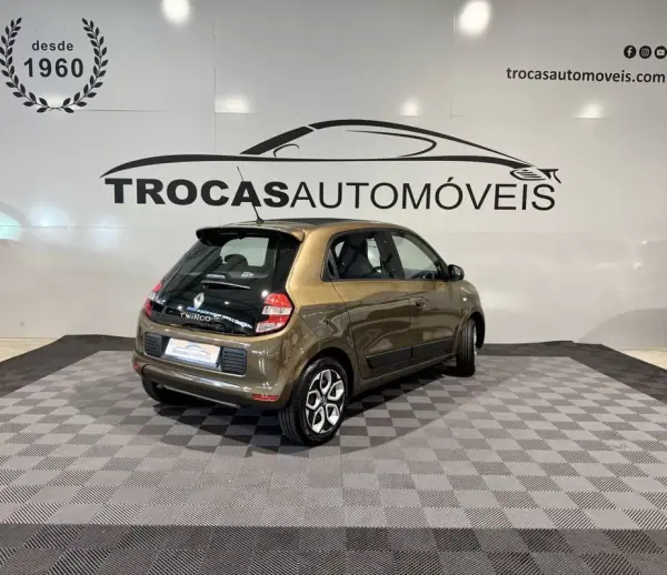 Renault Twingo 2015 - 7900 EUR, 124650 km - AUTO.MOTO.pt - 124650km - foto 39 de 42