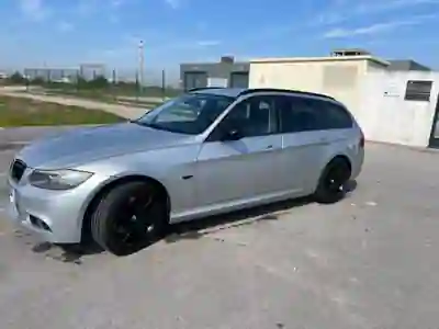 BMW 320 2011 - 7750 EUR, 263000 km - AUTO.MOTO.pt - 263000km - foto 3 de 15