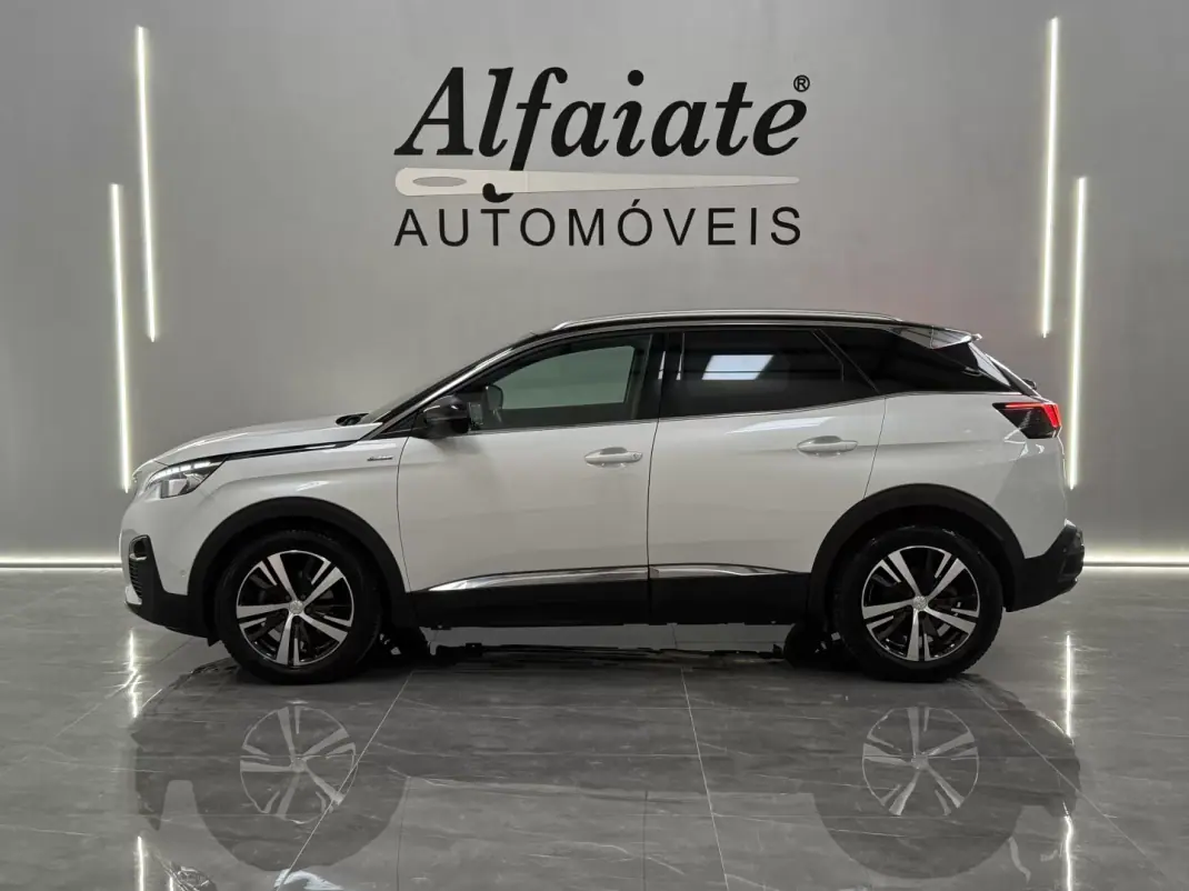 Peugeot 3008 2019 - 18990 EUR, 67000 km - AUTO.MOTO.pt - 67000km - foto 2 de 22