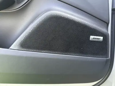 Porsche Macan 2026 - 129000 EUR, 2200 km - AUTO.MOTO.pt - 2200km - foto 34 de 85