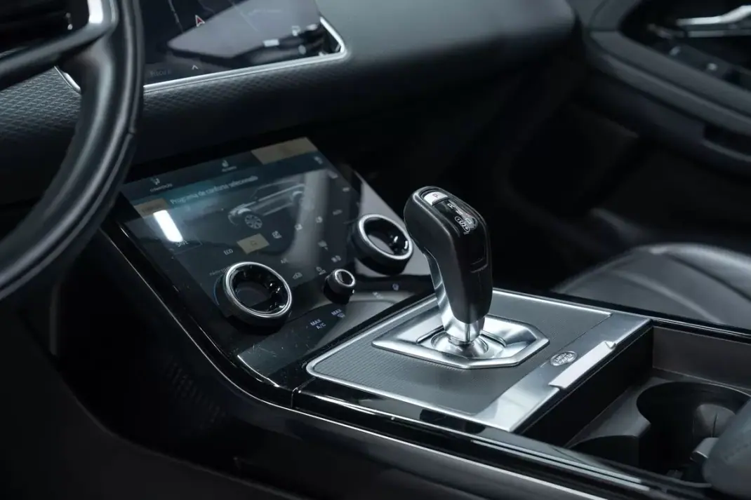 Land Rover Range Rover Evoque 2021 - 37950 EUR, 51000 km - AUTO.MOTO.pt - 51000km - foto 17 de 53