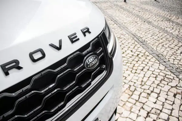 Land Rover Range Rover Evoque 2020 - 32990 EUR, 129590 km - 129590km - foto 9 de 38