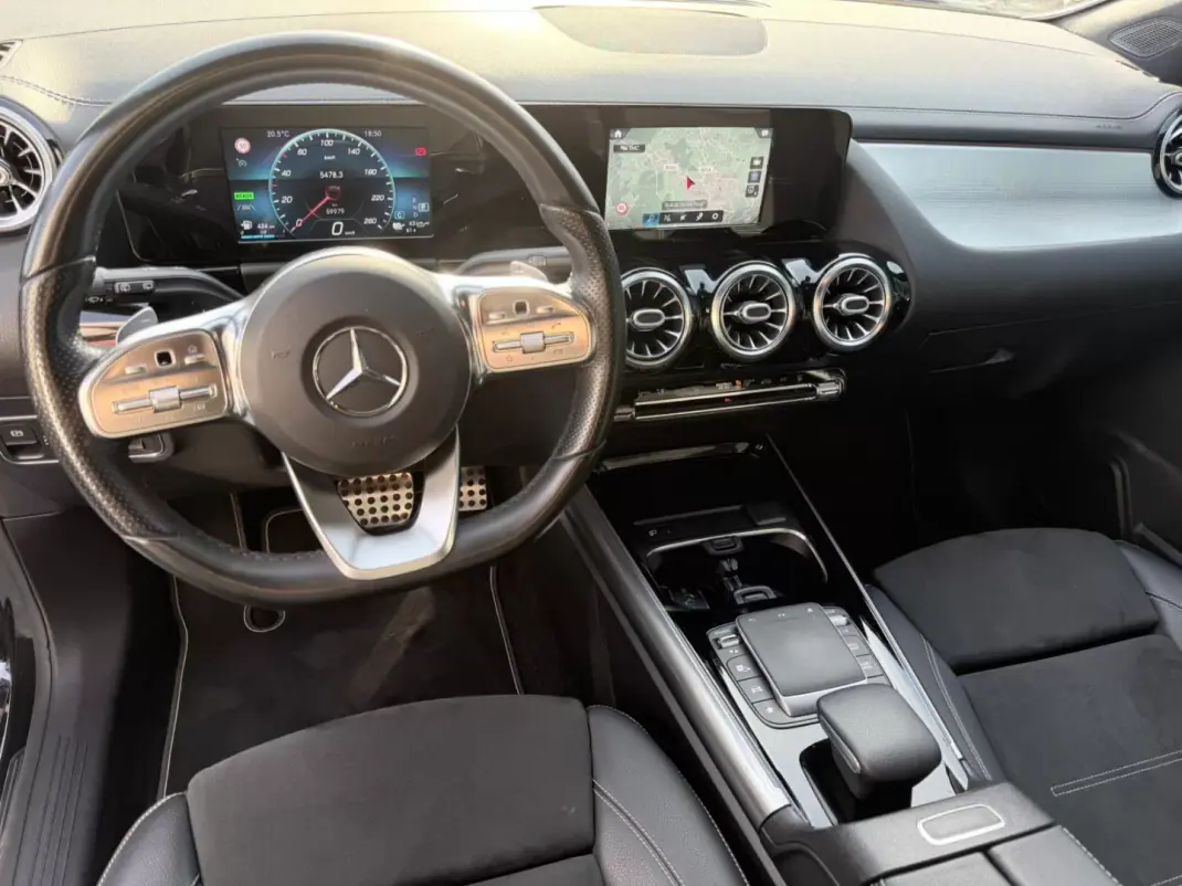 Mercedes-Benz B 250 2020 - 24900 EUR, 59000 km - AUTO.MOTO.pt - 59000km - foto 11 de 14