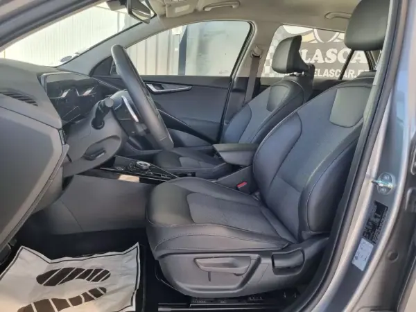 Kia e-Niro 2023 - 26900 EUR, 54000 km - AUTO.MOTO.pt - 54000km - foto 5 de 15