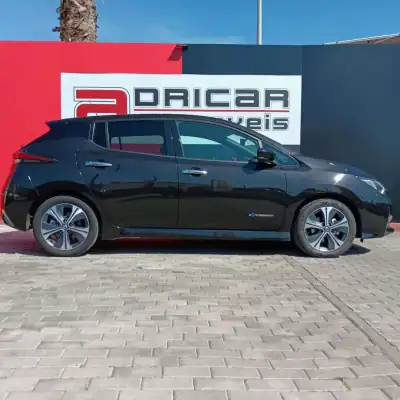 Nissan Leaf 2019 - 13990 EUR, 76769 km - AUTO.MOTO.pt - 76769km - foto 6 de 31