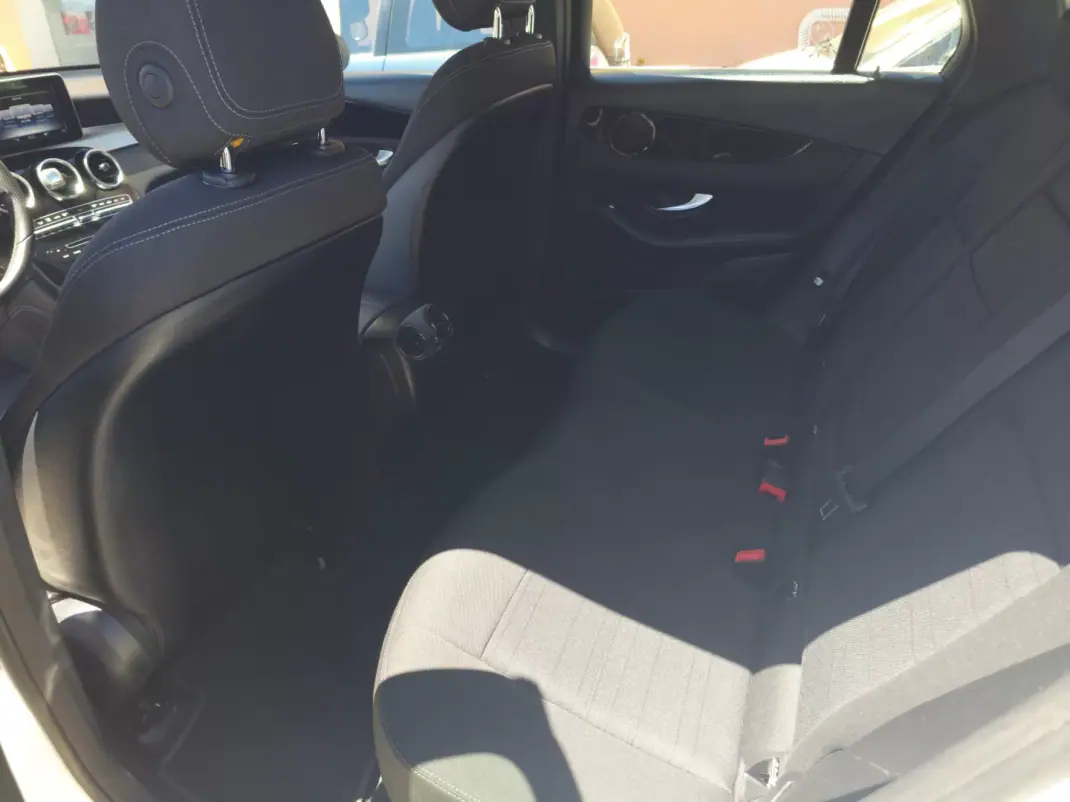 Mercedes-Benz GLC 220 2017 - 27500 EUR, 144800 km - AUTO.MOTO.pt - 144800km - foto 11 de 15