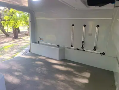 Mercedes-Benz 2017 - 18500 EUR, 74796 km - AUTO.MOTO.pt - 74796km - foto 15 de 17