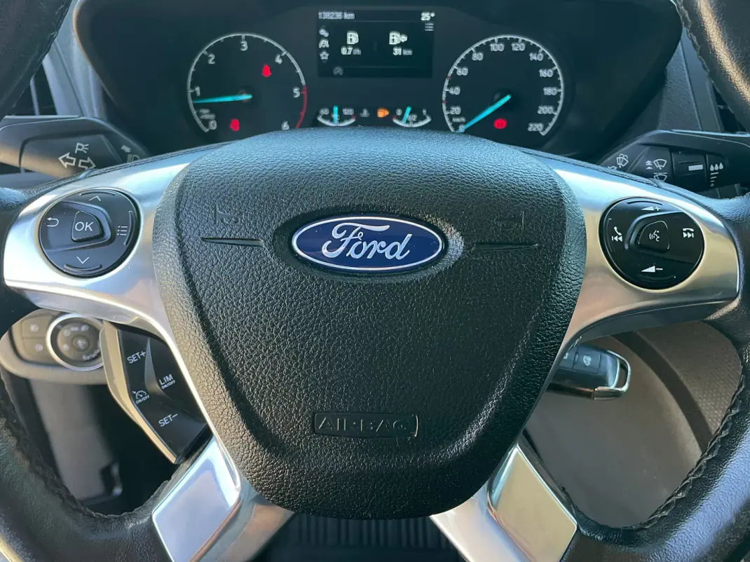 Ford Transit 2018 - 12900 EUR, 138000 km - 138000km - foto 28 de 37