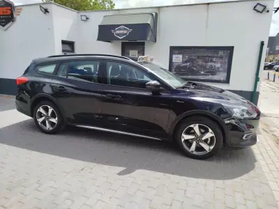 Ford Focus SW 2021 - 17950 EUR, 80831 km - AUTO.MOTO.pt - 80831km - foto 2 de 19