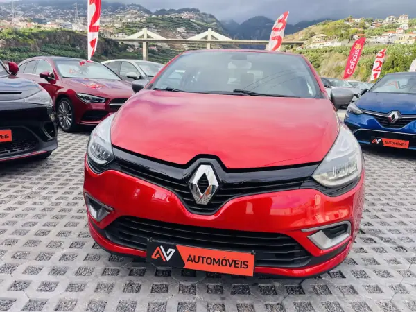 Renault Clio 2018 — foto 2 de 12