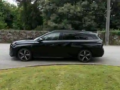 Peugeot 308 SW 2024 - 24250 EUR, 51870 km - AUTO.MOTO.pt - 51870km - foto 4 de 15