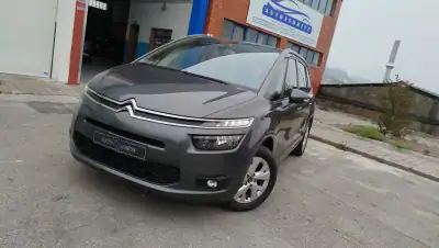 Citroën C4 Grand Picasso 2014 - 10900 EUR, 171000 km - AUTO.MOTO.pt - 171000km - foto 4 de 14