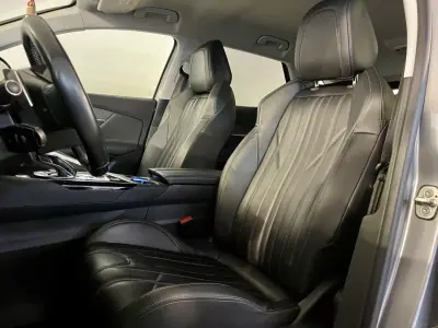 Peugeot 3008 2019 - 14950 EUR, 99000 km - 99000km - foto 30 de 34