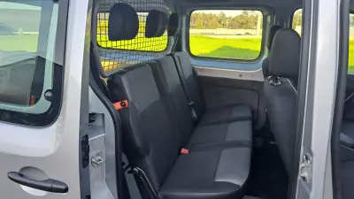 Renault 2019 - 19900 EUR, 100835 km - AUTO.MOTO.pt - 100835km - foto 13 de 28