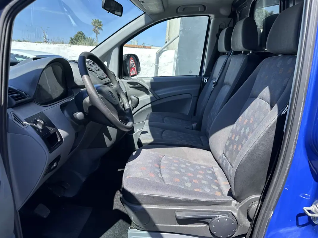 Mercedes-Benz VITO 111 CDI -LONGA 2005 - 5900 EUR, 400000 km - AUTO.MOTO.pt - 400000km - foto 12 de 22