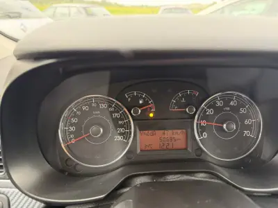 Fiat Grande Punto 2009 - 5870 EUR, 50685 km - AUTO.MOTO.pt - 50685km - foto 8 de 14