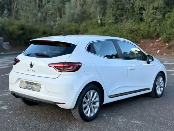 Renault Clio 2020 - 11900 EUR, 158151 km - AUTO.MOTO.pt - 158151km - foto 17 de 20