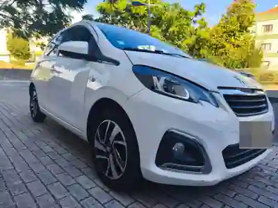 Peugeot 108 2019 — foto 4 de 4