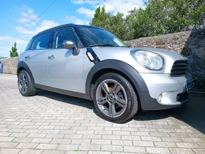 MINI Countryman 2011 - 11500 EUR, 195000 km - AUTO.MOTO.pt - 195000km - foto 3 de 14