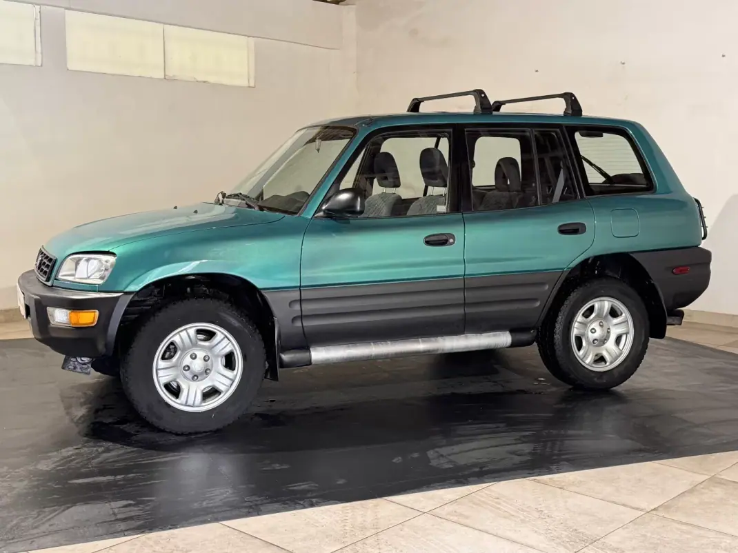 Toyota RAV4 1999 - 7900 EUR, 148900 km - AUTO.MOTO.pt - 148900km - foto 4 de 21